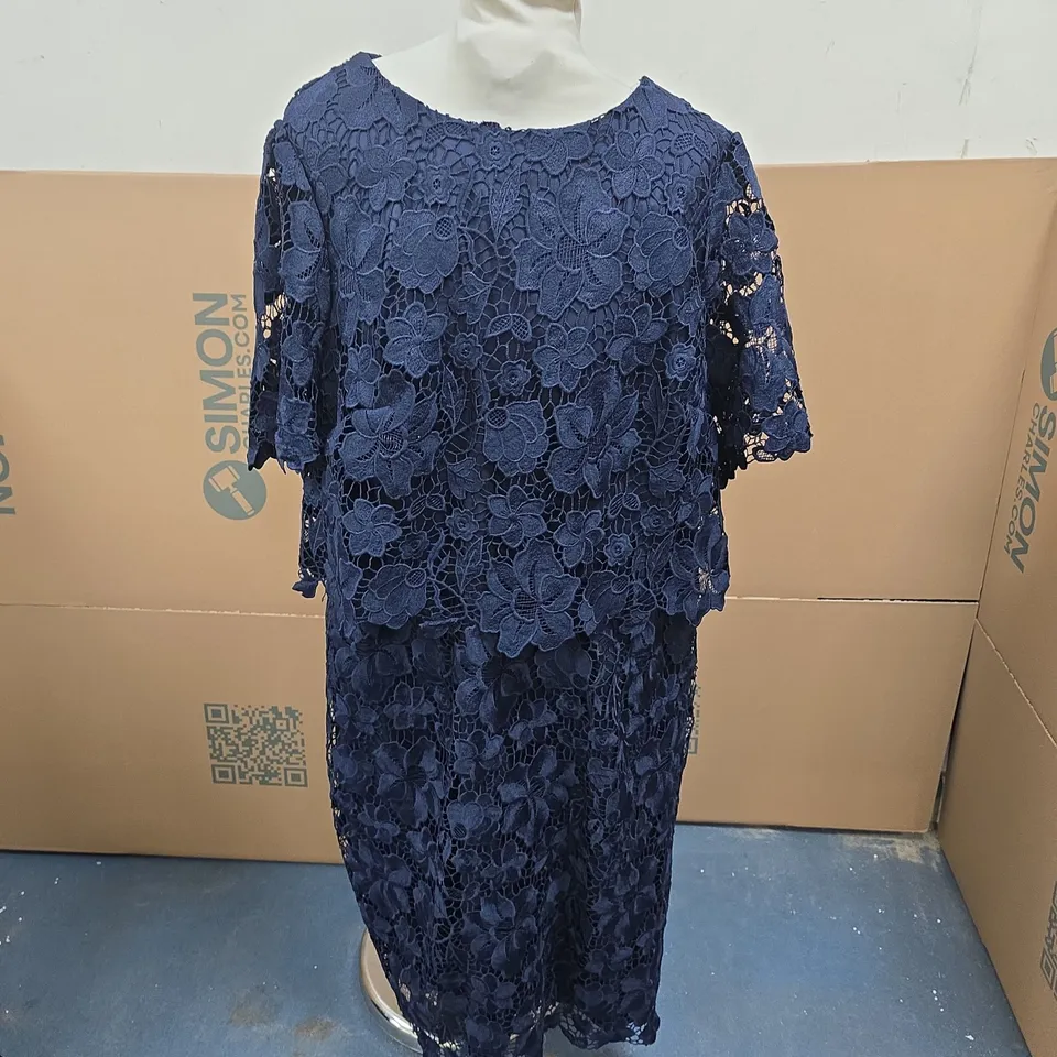 KALEIDOSCOPE NAVY LACE DRESS – SIZE 22
