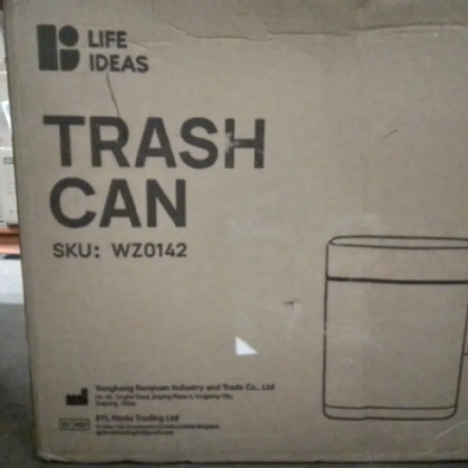 BOXED TRASH CAN 