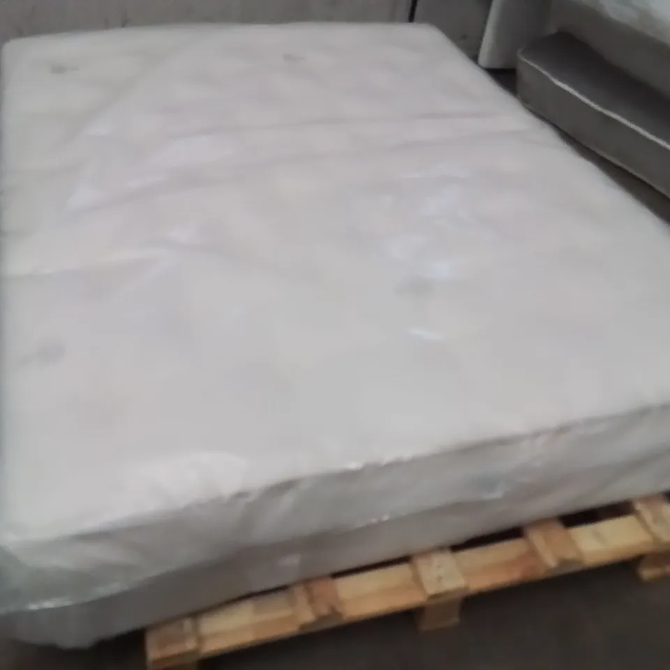 BAGGED KINGSIZE ALBERT 1000 POCKET SPRING MATTRESS
