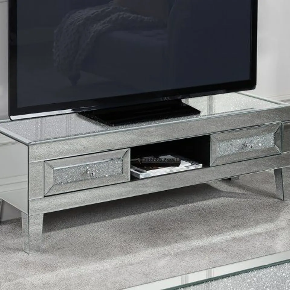 BRAND NEW BOXED BIRLEA VIENNA MIRRORED TV UNIT ASSEMBLED (1 BOX)