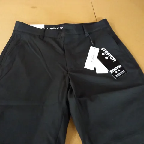 CALVIN KLEIN GOLF BLACK SHORTS - 30W
