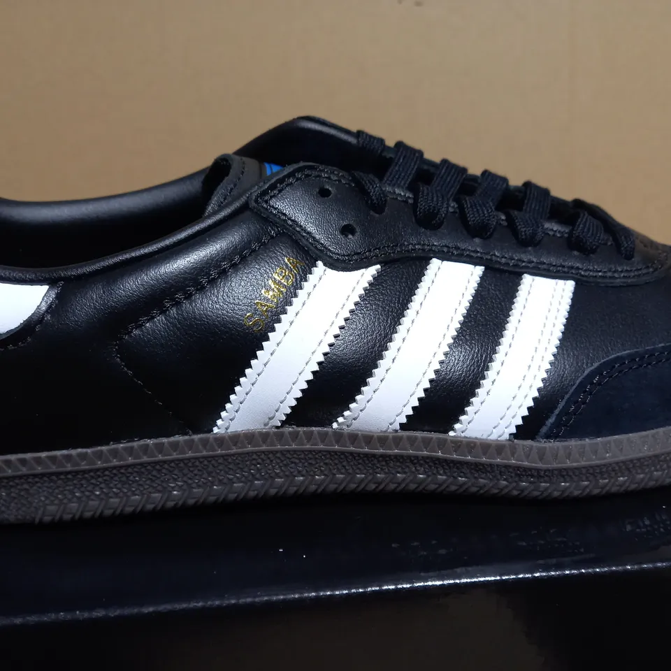 ADIDAS GW3159 SAMBA ADV SHOES - SIZE 8.5