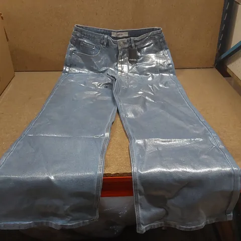 BOX CONTAINING APPROXIMATELY 8x BRAND NEW SIMPLY BE DENIM SHINY WIDE LEG JEANS - SIZE 16R