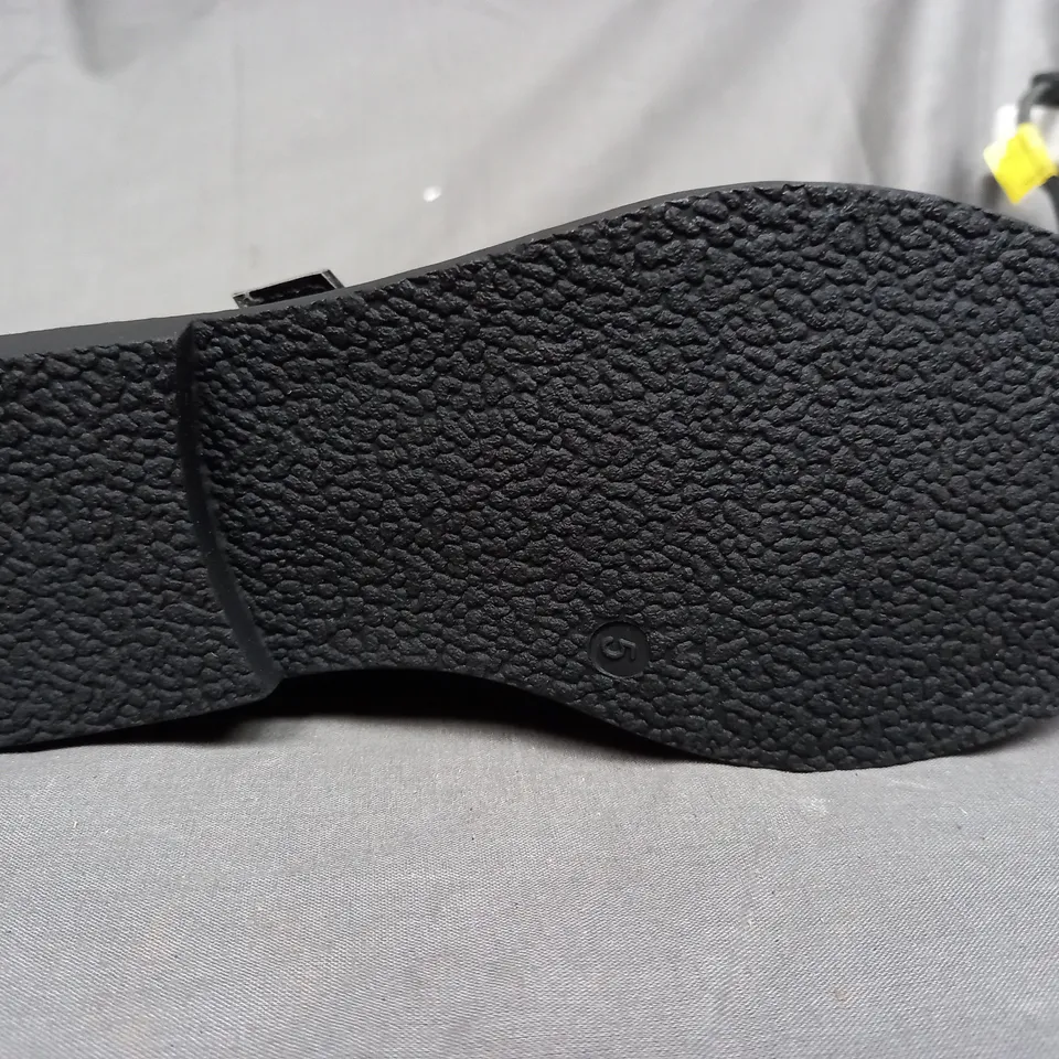 BOX OF APPROXIMATELY 10 PAIRS OF LILLEY SHOES IN BLACK - VARIOUS SIZES