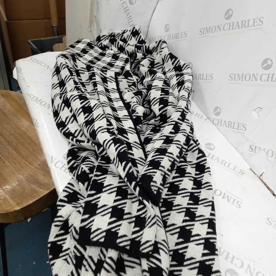 CENTIGRADE BLACK AND WHITE CHEQUERED ZIP COTTON JACKET - SMALL