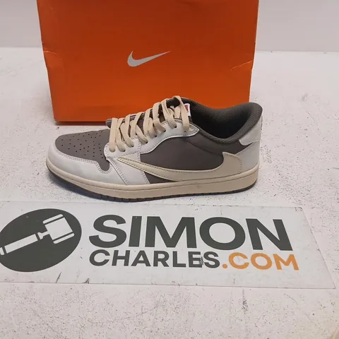 NIKE TRAINERS – MEN'S, UK 11