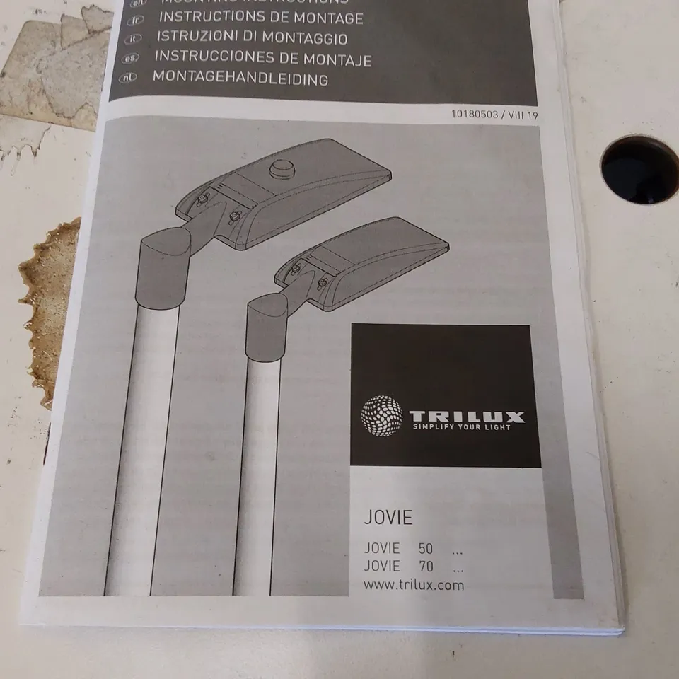 BOXED TRILUX JOVIE 70 FLOODLIGHT (1 BOX)