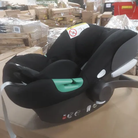 BOXED CYBEX SILVER BABY CAR SEAT