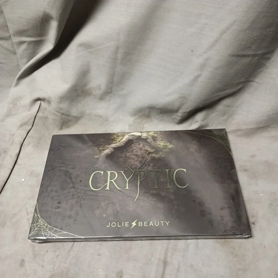 CRYPTIC JOLIE BEAUTY PALETTE, 28 SHADES