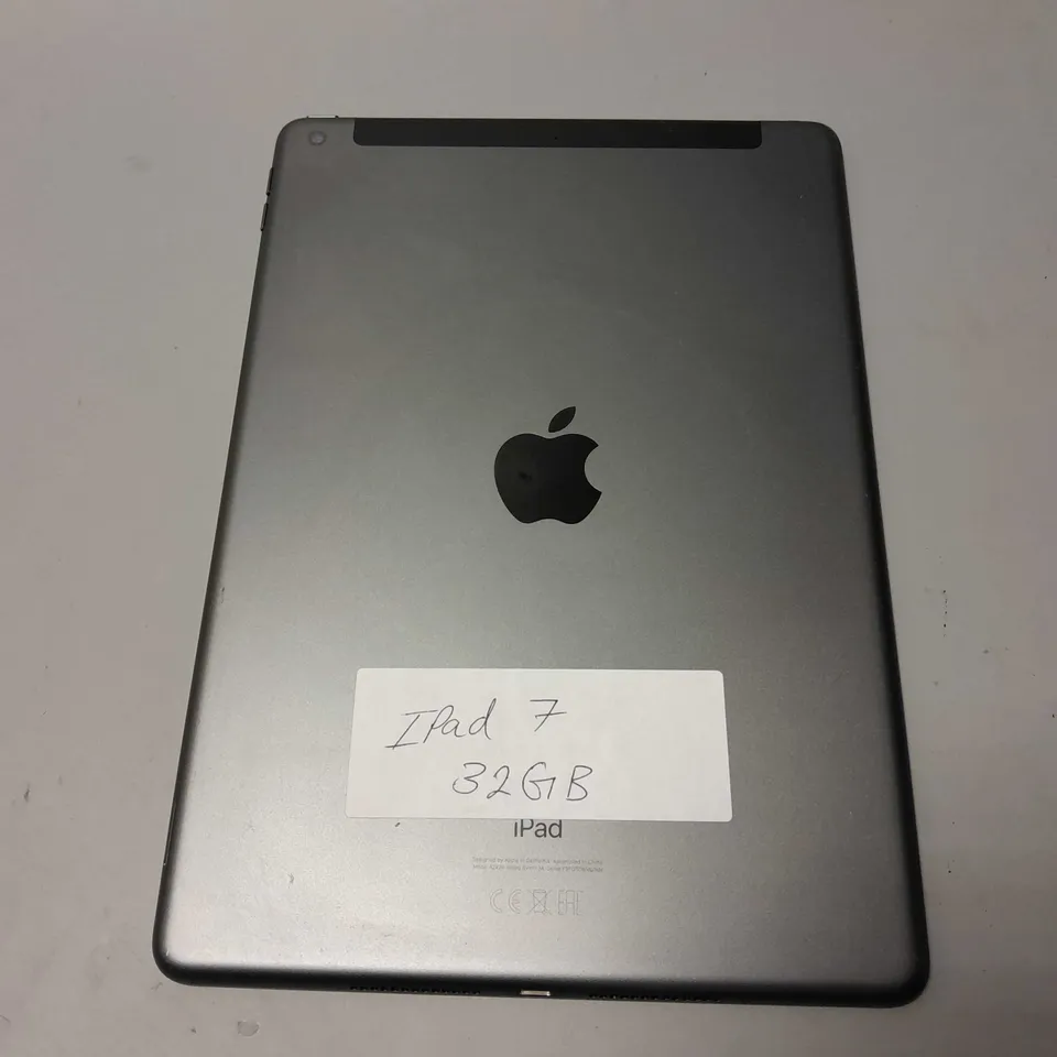 APPLE IPAD 10.2 A2429