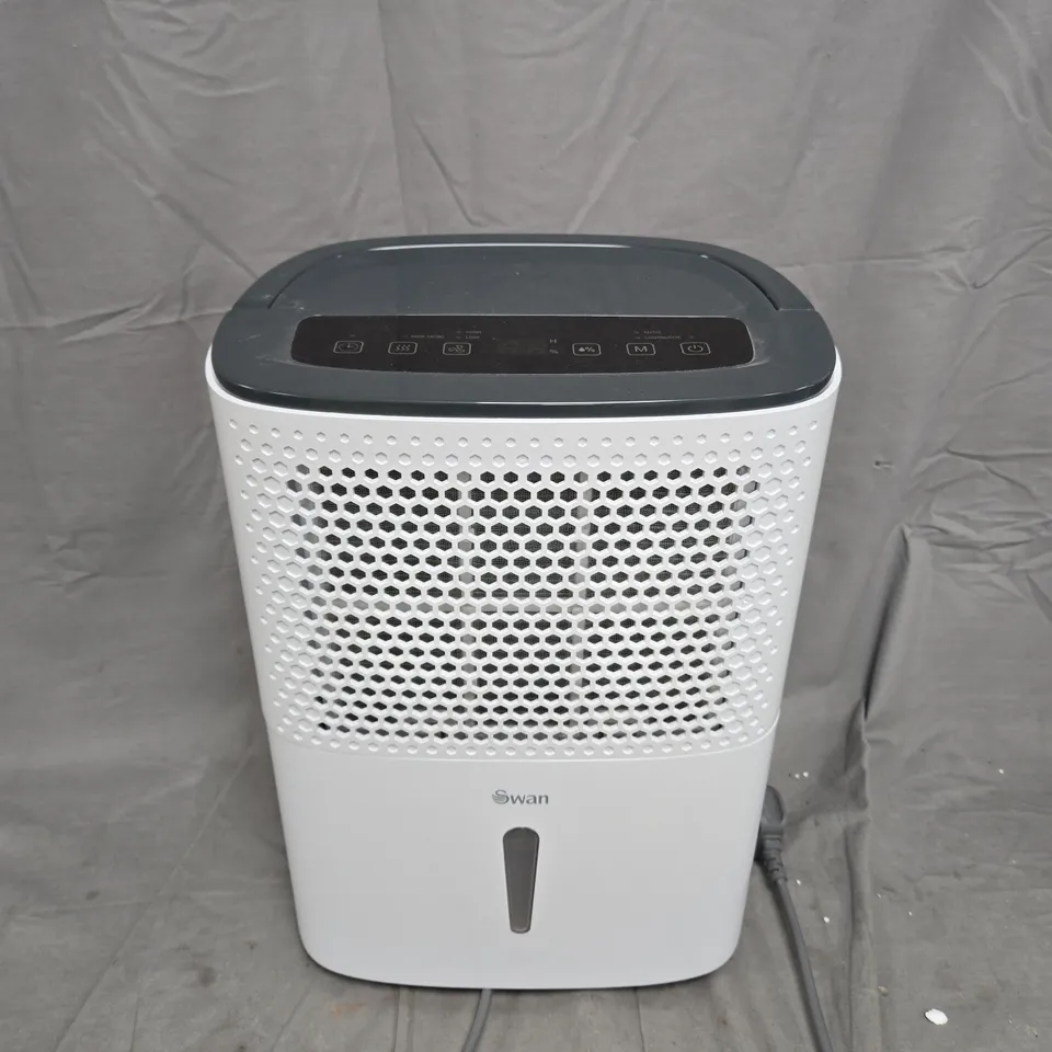SWAN 10L DEHUMIDIFIER IN WHITE