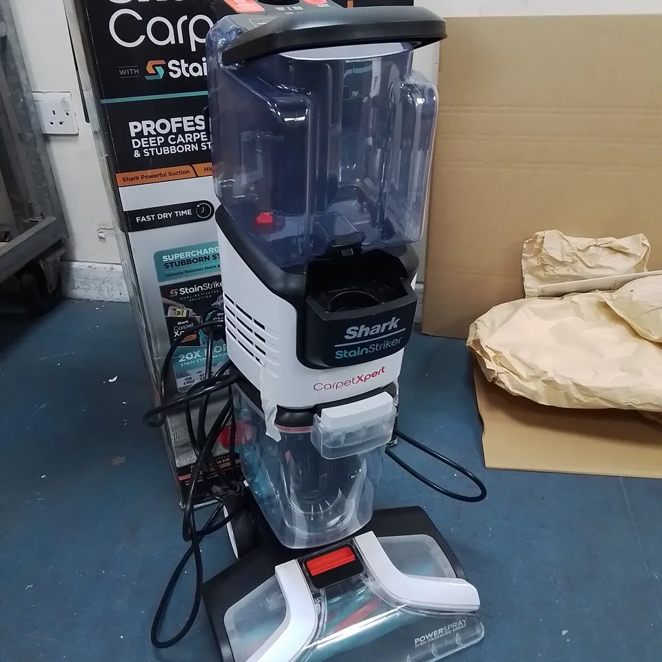 SHARK CARPET EXTRA CORDED VACUUM