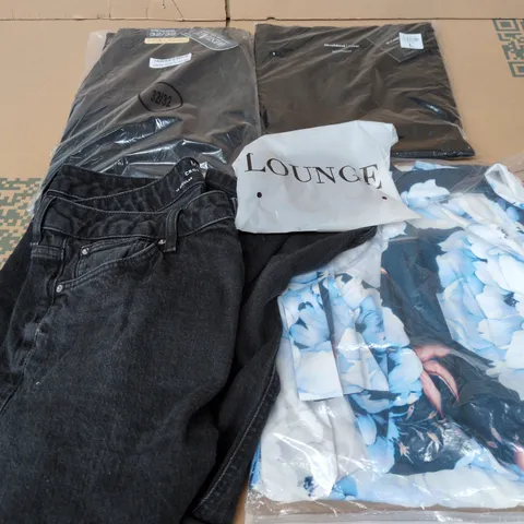 APPROXIMATELY 30 ASSORTED CLOTHING ITEMS IN VARIOUS SIZES, STYLES & COLOURS TO INCLUDE BRANDS SUCH AS WESTACE, LOUNGE, RIVER ISLAND, ETC - COLLECTION ONLY