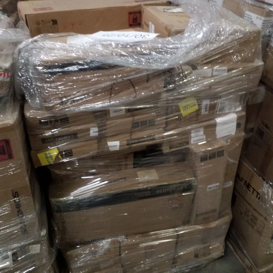 PALLET CONTAINING ASSORTED PRODUCTS INCLUDING END TABLE, TOY STORAGE UNIT & CONSOLE TABLE