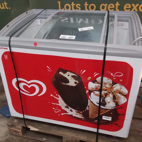 MEDIUM WALL'S ICE CREAM CHEST FREEZER