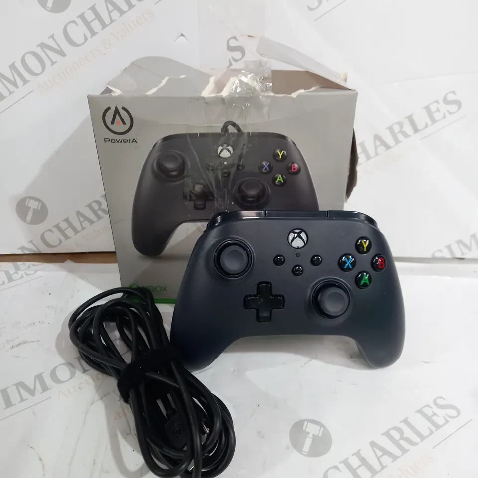 XBOX WIRED CONTROLLER IN BLACK