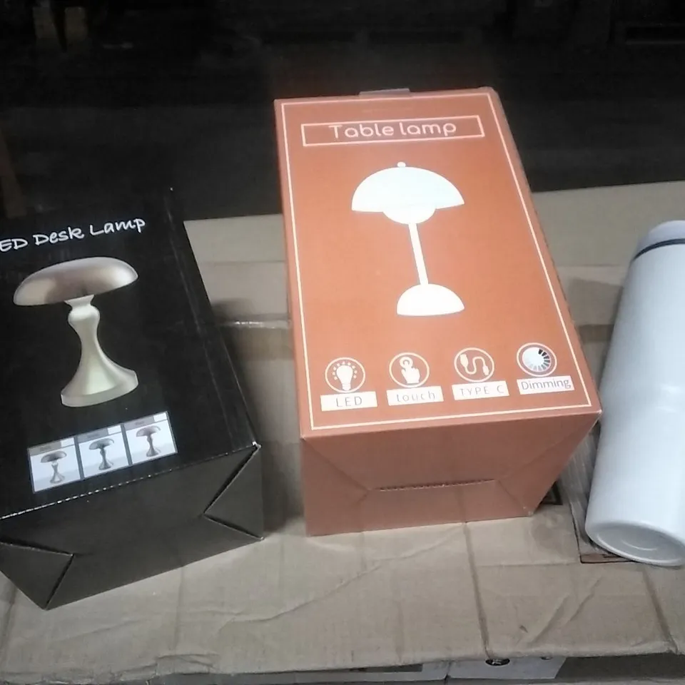 PALLET TO INCLUDE LED DESK LAMP,TABLE LAMP,GRIFFIN COFFEE TUMBLERS AND OTHER ASSORTED ITEMS...