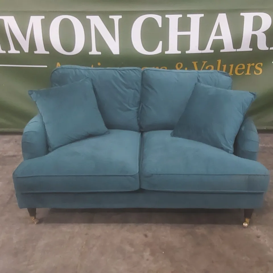 DESIGNER 2 SEATER VELVET UPHOLSTERED SOFA WITH FOOTSTOOL - TEAL