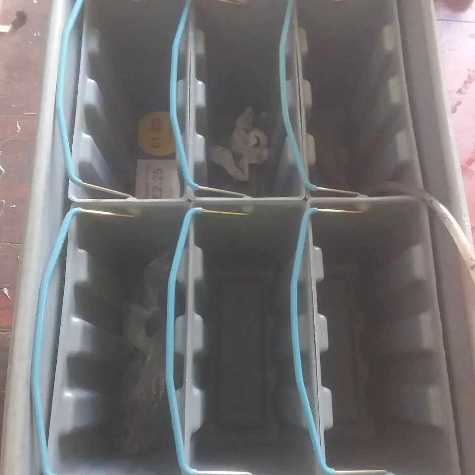 FOLLETT ICE FLAKER STORAGE CART 