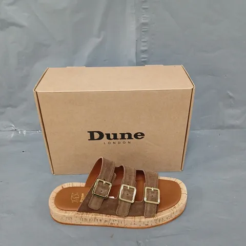 BOXED PAIR OF DUNE 350 LURES TAN-SUEDE UK 5