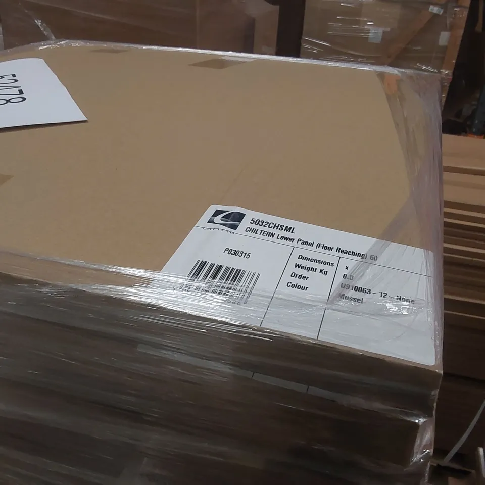 PALLET CONTAINING A LARGE QUANTITY OF ASSORTED BATHROOM FURNITURE PANELS INCLUDING: WALL END/INFILL PANEL, CHILTERN BASE DOOR ECT