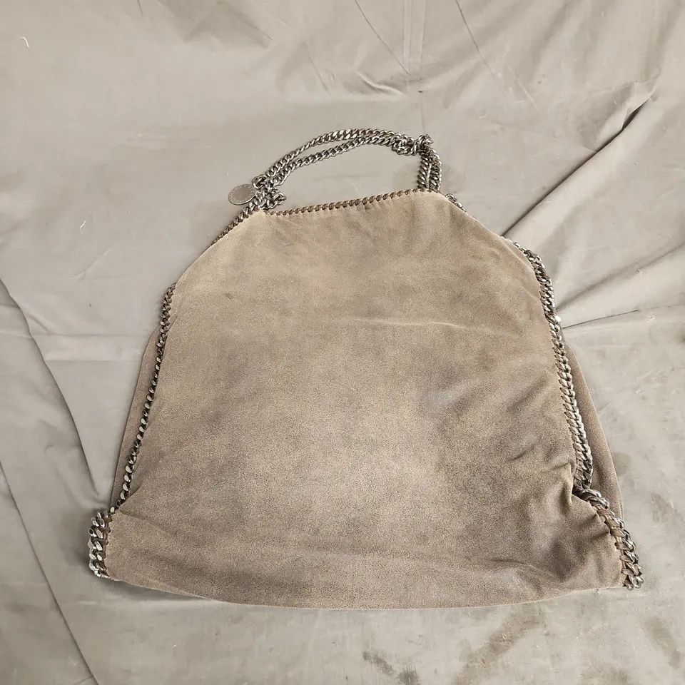 STELLA MCCARTNEY CHAIN DETAIL HANDBAG IN TAUPE ONE SIZE