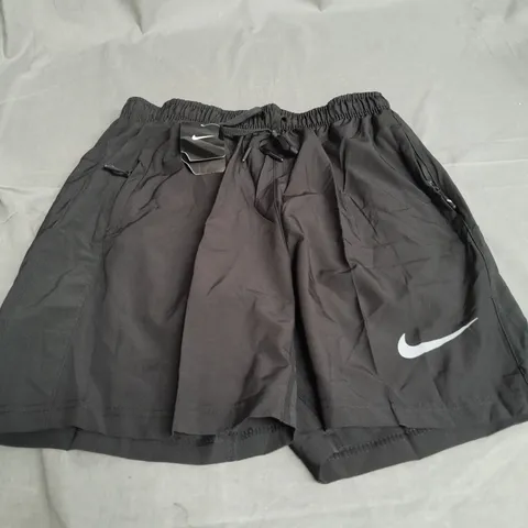 NIKE PRO DRI FIT SHORTS IN BLACK - MEDIUM