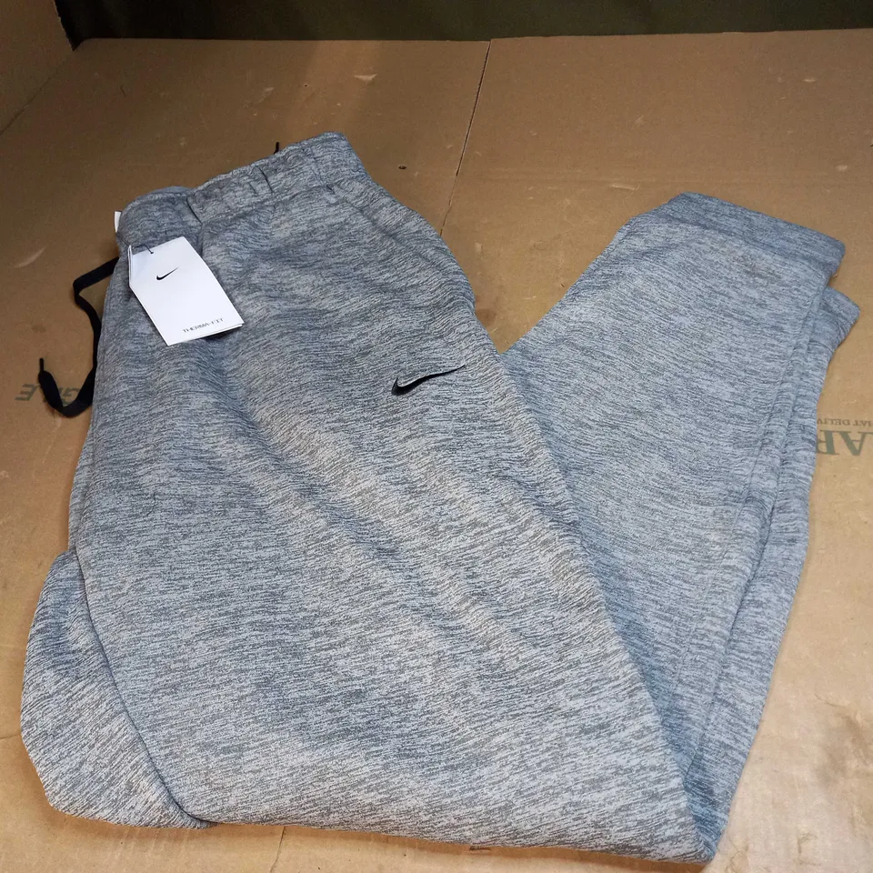 NIKE FLEECE TRACKSUIT BOTTOMS SIZE L