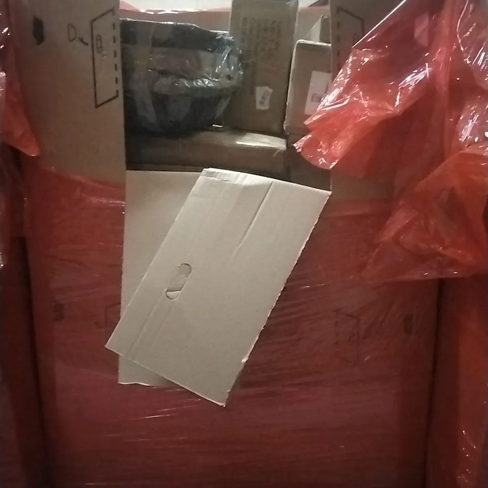 PALLET OF HOUSEHOLD ITEMS TO INCLUDE TRAVEL COT,CHAIR,TOILET SEAT, WOK AND OTHER ASSORTED ITEMS...