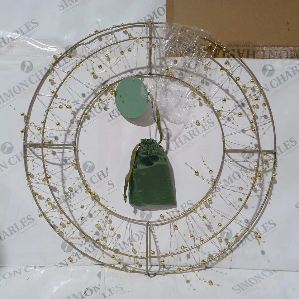 BOXED SARA DAVIES GOLD PRE-LIT BEADED WREATH