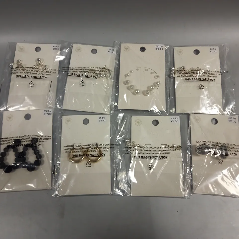 APPROXIMATELY 15 ASSORTED M&S EARRINGS IN VARIOUS DESIGNS 