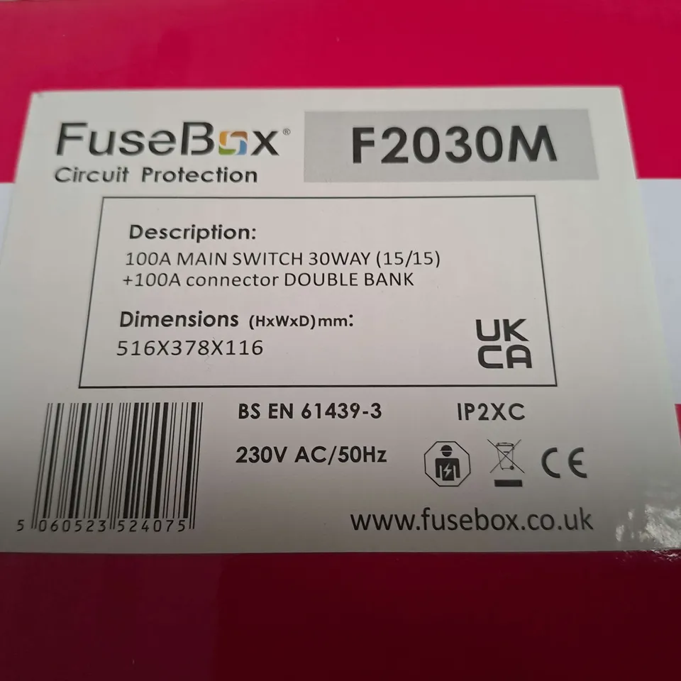 FUSEBOX F2030M 100A MAIN SWITCH 30WAY BOX WITH 4 SPDCUKITT2 SPD KITS