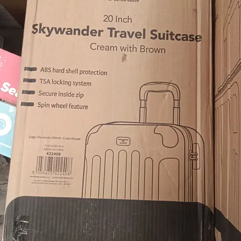 BOXED KEPLIN LUGG 20 INCH SKYWANDER TRAVEL SUITCASE CREAM AND BROWN COLOUR 