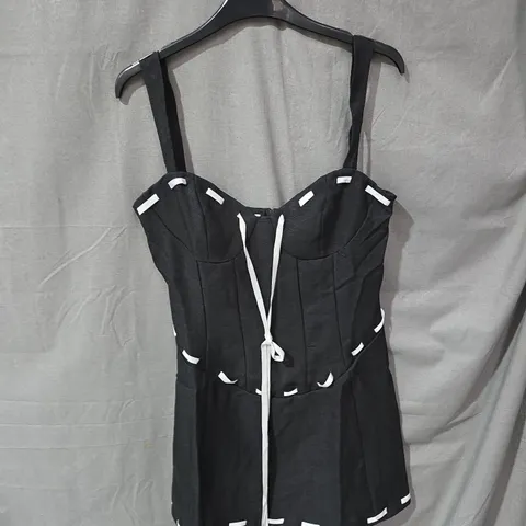 PRETTYLITTLETHING BLACK & WHITE TRIM CORSET-STYLE DRESS, UK 10 (EU 38)