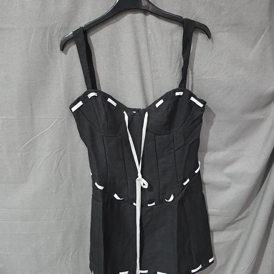 PRETTYLITTLETHING BLACK & WHITE TRIM CORSET-STYLE DRESS, UK 10 (EU 38)