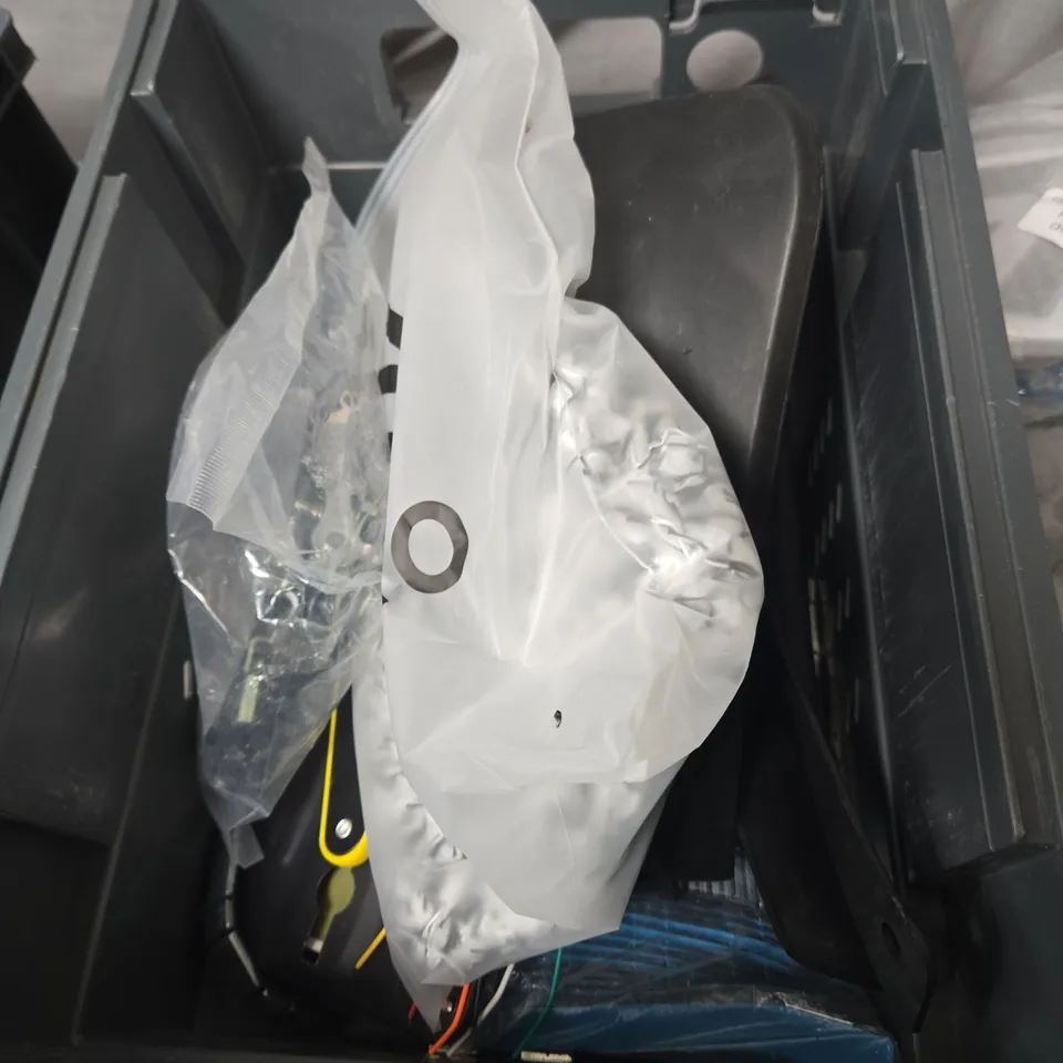 APPROXIMATELY 10 ASSORTED AUTOMOTIVE ITEMS INCLUDING EXTRASTAR BLUETOOTH HAND FREE , VW CADDY FRONT CHROME AND MASTER BATTERY SWITCH