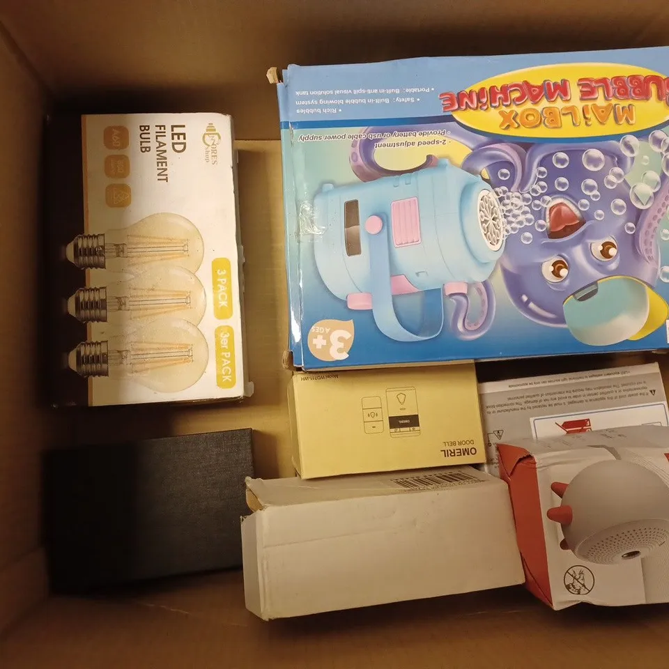 BOX OF APPROXIMATELY 10 ASSORTED HOUSEHOLD ITEMS TO INCLUDE NECK FAN, MINI HEATER, KETTLE, ETC