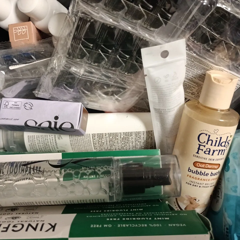 APPROXIMATELY 20 ASSORTED COSMETIC ITEMS TO INCLUDE HAIR BURST, K FACIAL, ETC - COLLECTION ONLY