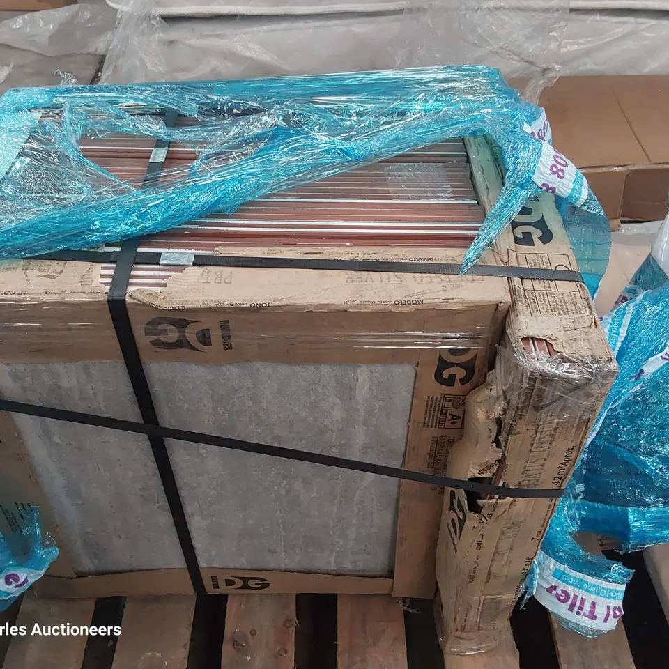 PALLET OF 43 LOOSE DUALGRES COLISEO SILVER TILES EACH 450 × 450mm total 8.7 sq m