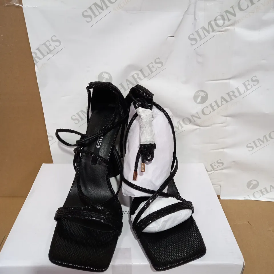 PAIR OF BOXED BLACK STRAPPED HIGH HEEL SHOES SIZE 7