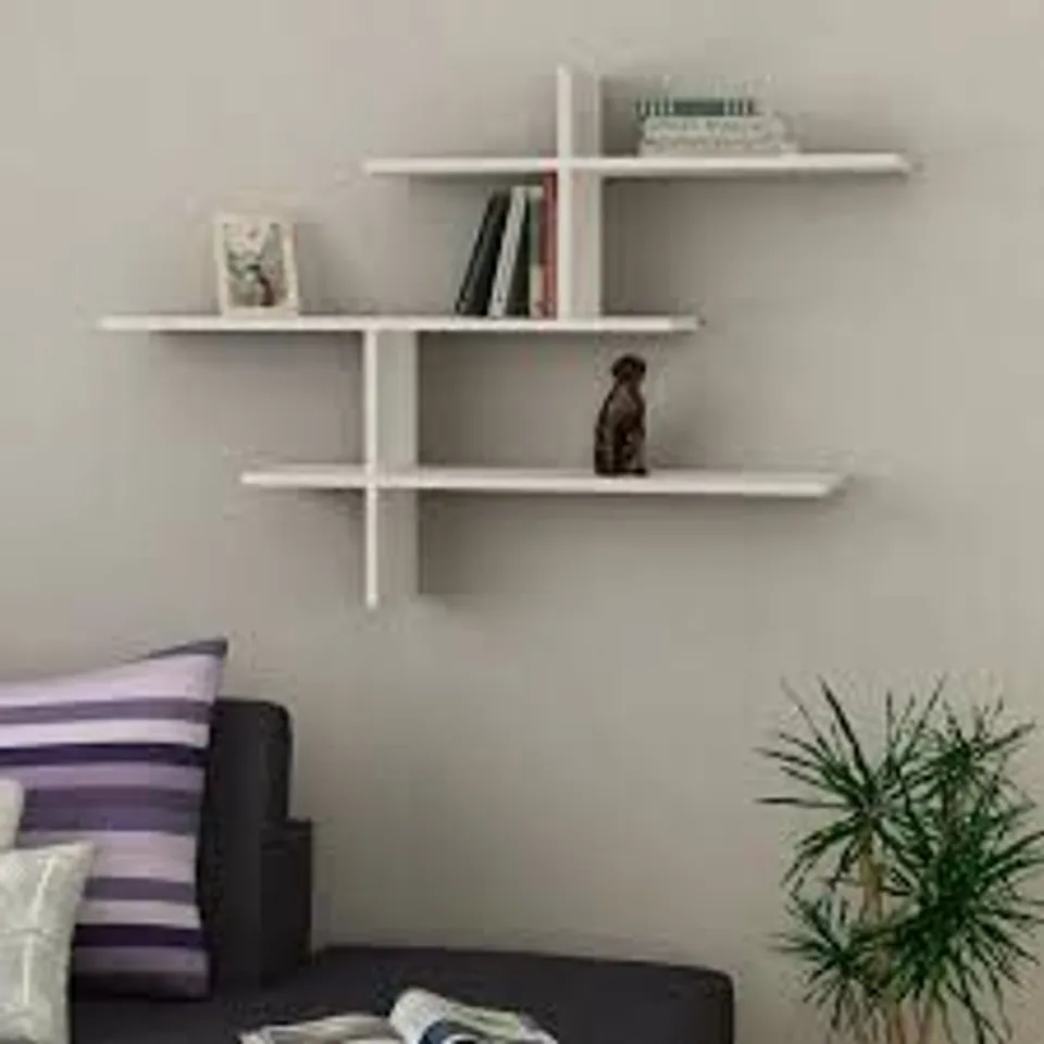 BOXED LEO MODERN FLOATING SHELF TALL 80.5CM 