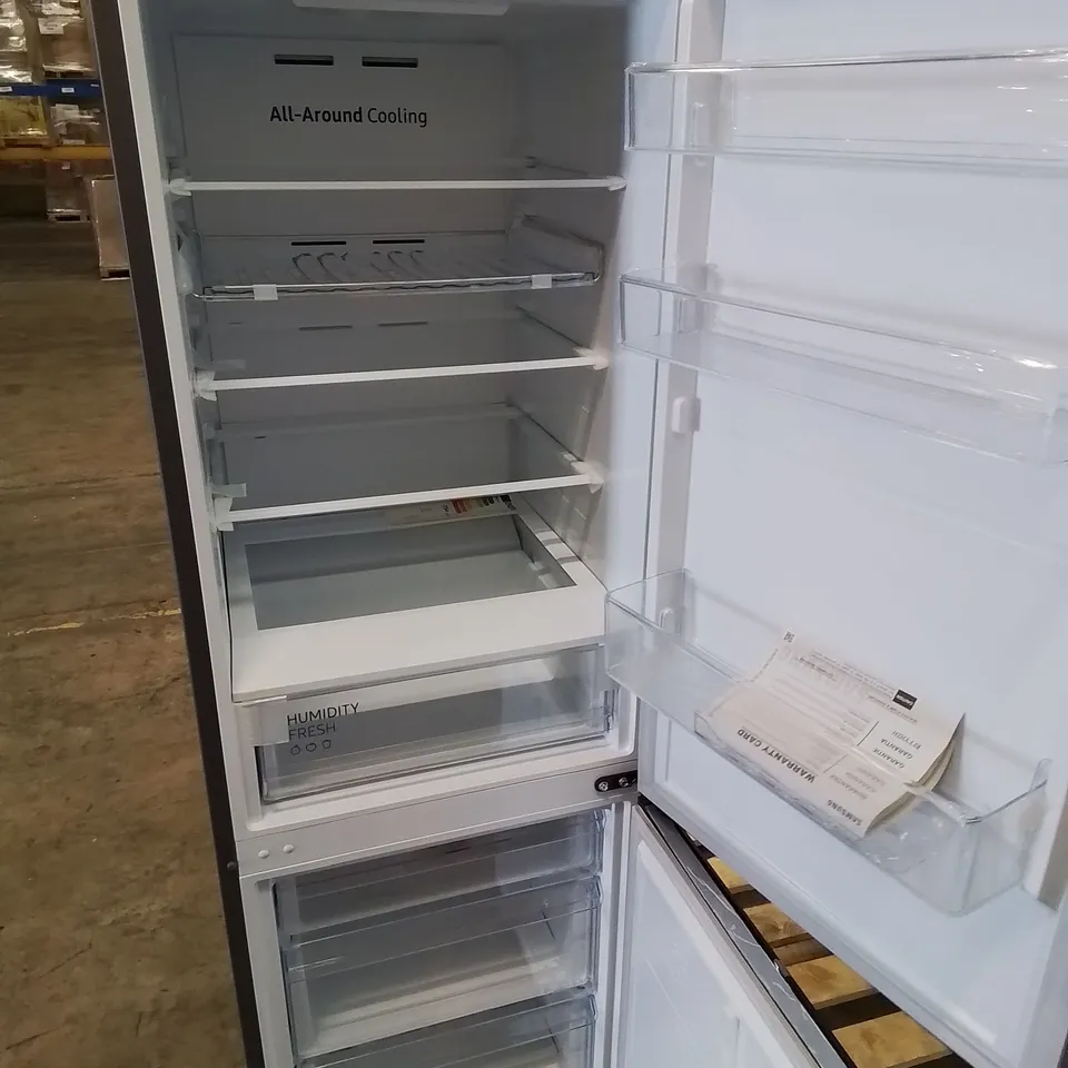 SAMSUNG 70/30 FREESTANDING FRIDGE FREEZER IN SILVER -COLLECTION ONLY-