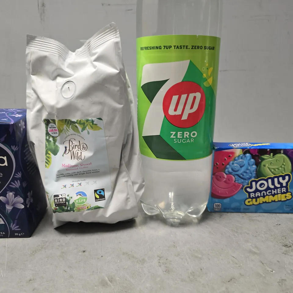 APPROXIMATELY 7 ASSORTED FOOD & DRINK ITEMS TO INCLUDE - 7UP , JOLLY RANCHERS GUMMIES , PUKKA NIGHT TIME ETC