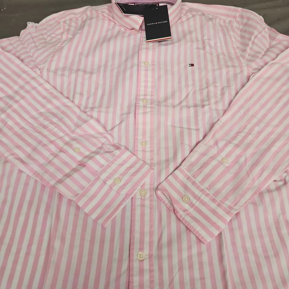 TOMMY HILFIGER FLEX POPLIN BOLDIN STRIPE SHIRT - SIZE M
