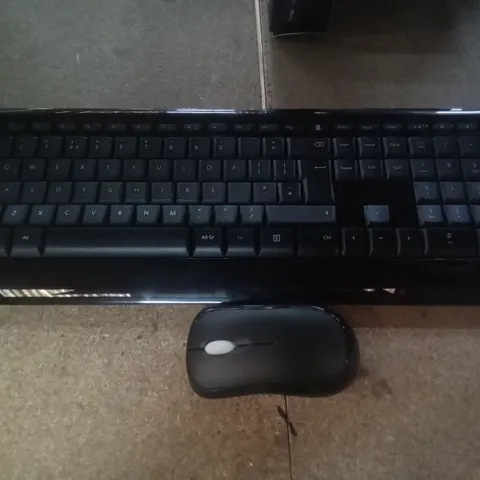 BOXED MICROSOFT WIRELESS 850 DESKTOP KEYBOARD