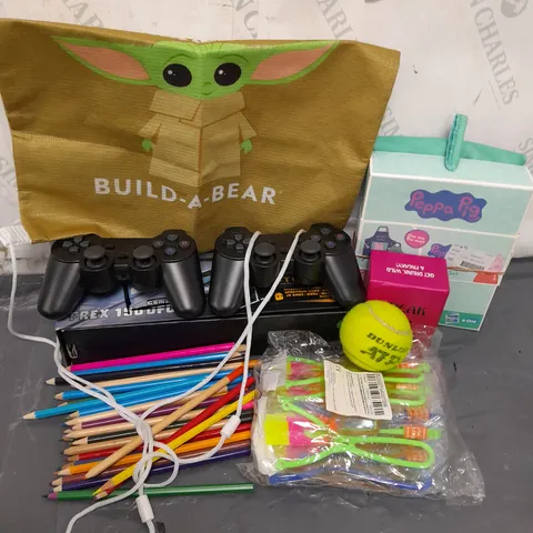 APPROXIMATELY 12 ASSORTED TOYS & GAMES PRODUCTS TO INCLUDE TENNIS BALL, CRAYONS, CARD GAMES, ETC