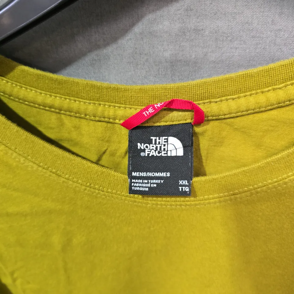 THE NORTH FACE MEN’S T-SHIRT – MUSTARD YELLOW, XXL (UK SIZE APPROX)