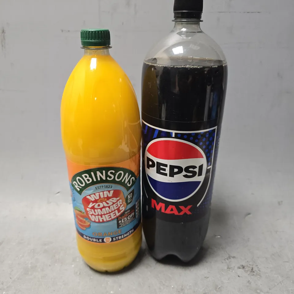 APPROXIMATELY 4 ASSORTED DRINKS ITEMS TO INCLUDE - ROBINSONS ORANGE , PEPSI MAX 