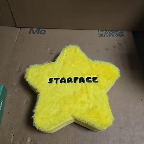 BOX OF APPROXIMATELY 20 ASSORTED TOYS AND GAMES INCLUDING STARFACE CALENDAR , DINOSOSAUR TRAIN AND FLYING MODEL AIRPLANE 