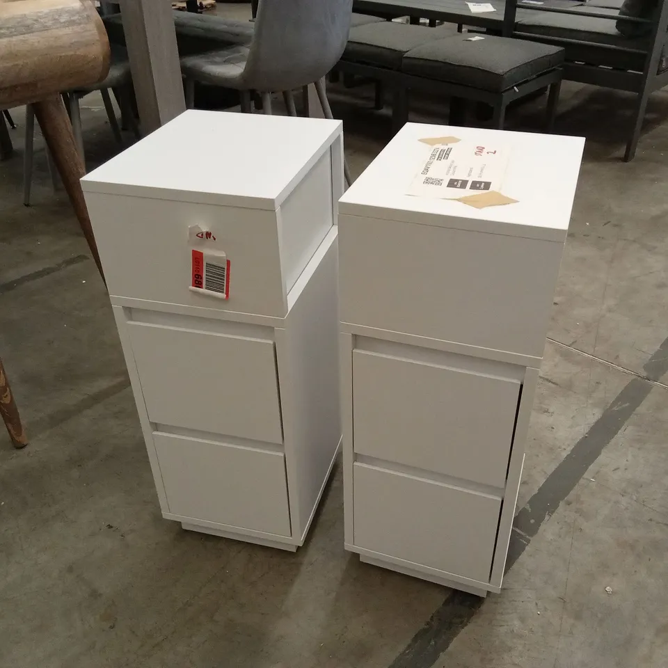 SET OF 2 ARCOLIA BEDSIDE TABLES - WHITE